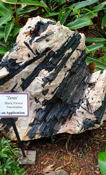 Black-Green-tourmaaline ruled by Zeus