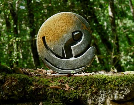 Simoriro-Chikuruwo abstract mother with baby carved stone sculpture