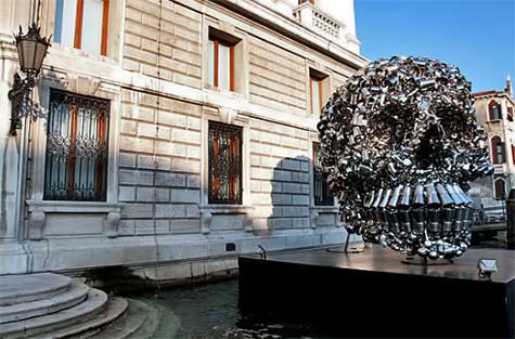 Subodh Gupta,-'Hungry Gods' Palazzo Grassi