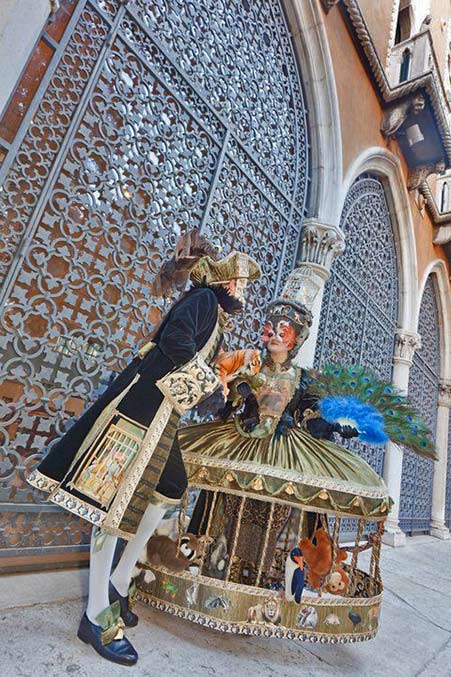 venice-world-of-costumes - merry-go-round-gown